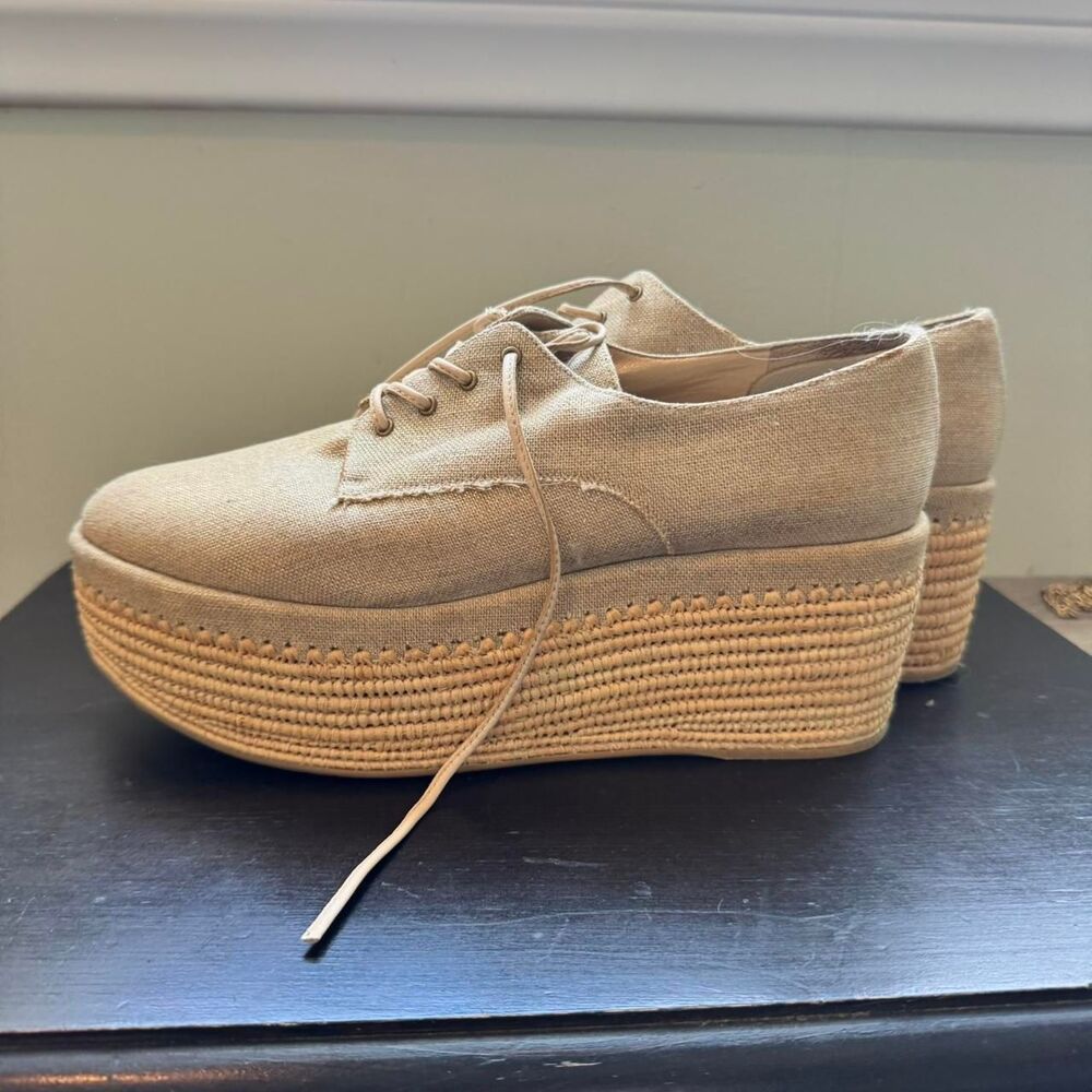 Stuart-weitzman Women's Tan and Cream Oxfords